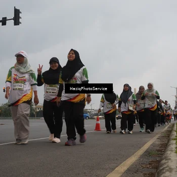 Runner Photo 7733834