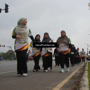 Runner Photo 7733857