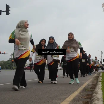 Runner Photo 7733864