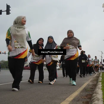 Runner Photo 7733873