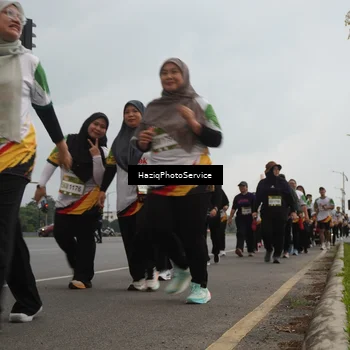 Runner Photo 7733891