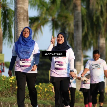 Runner Photo 7733893