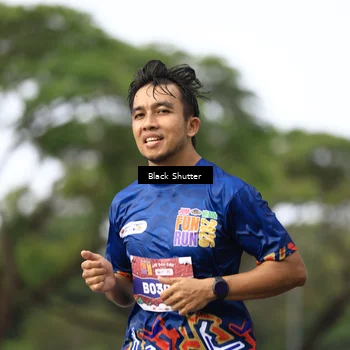 Runner Photo 7733915