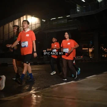 Runner Photo 7733932