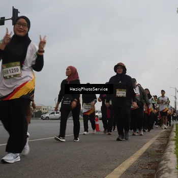 Runner Photo 7733973