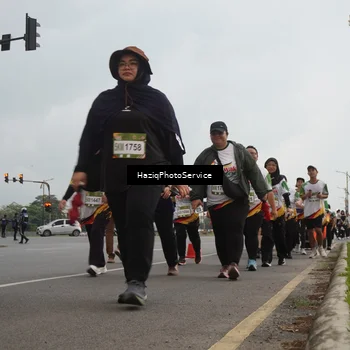 Runner Photo 7733974