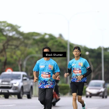 Runner Photo 7734000