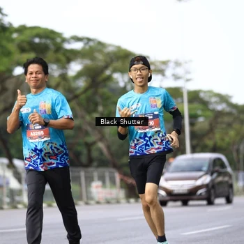 Runner Photo 7734001