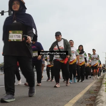 Runner Photo 7734008
