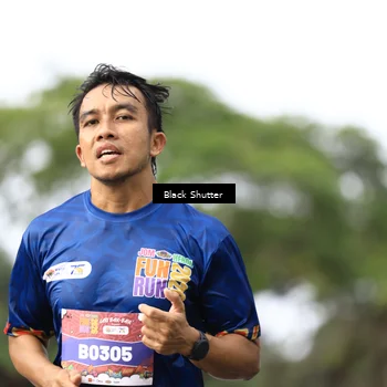 Runner Photo 7734013
