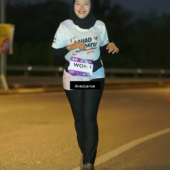 Runner Photo 7734017