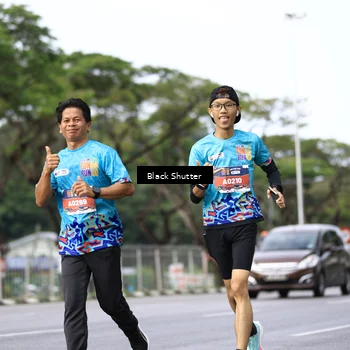 Runner Photo 7734021