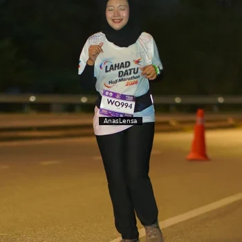 Runner Photo 7734023
