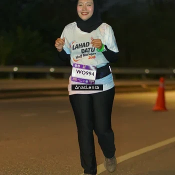 Runner Photo 7734026