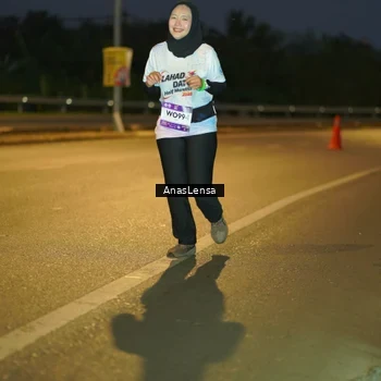Runner Photo 7734042