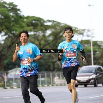 Runner Photo 7734054