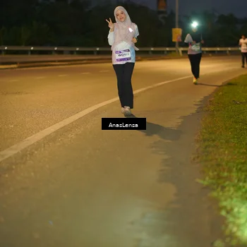 Runner Photo 7734057