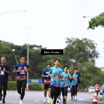 Runner Photo 7734058