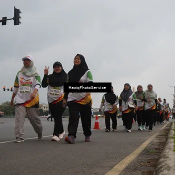 Runner Photo 7734060