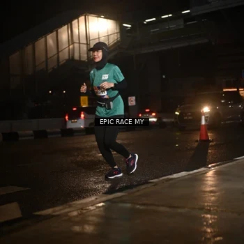 Runner Photo 7734062