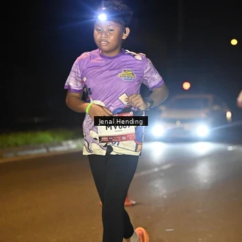 Runner Photo 7734074