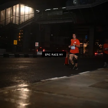 Runner Photo 7734075