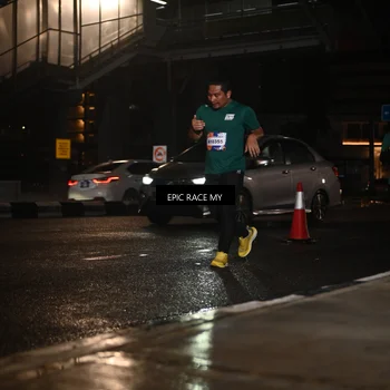 Runner Photo 7734081