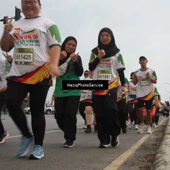 Runner Photo 7734086