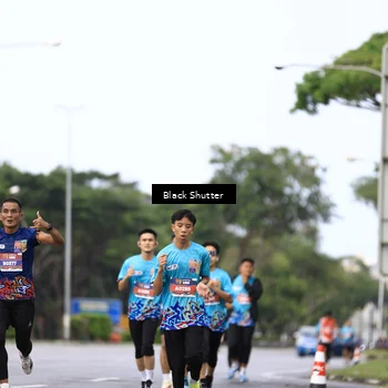 Runner Photo 7734090