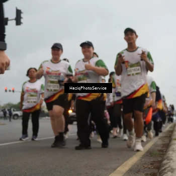 Runner Photo 7734096
