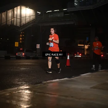 Runner Photo 7734115