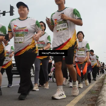 Runner Photo 7734116