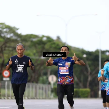 Runner Photo 7734129