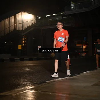 Runner Photo 7734133