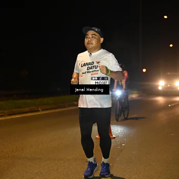 Runner Photo 7734136