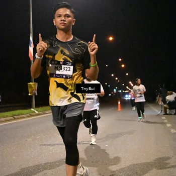 Runner Photo 7734139