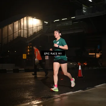 Runner Photo 7734141