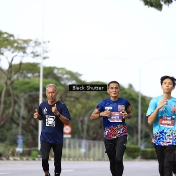 Runner Photo 7734156