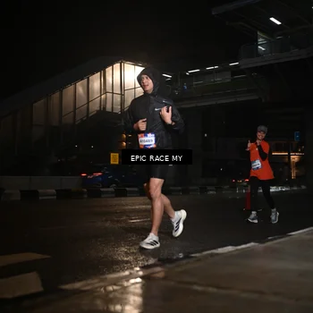 Runner Photo 7734163