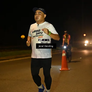 Runner Photo 7734165