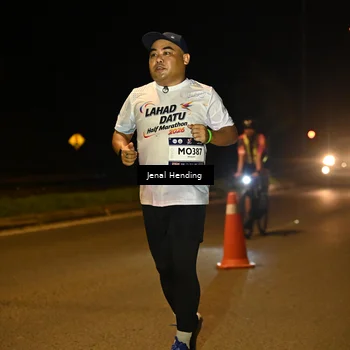 Runner Photo 7734170