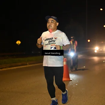 Runner Photo 7734171