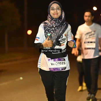 Runner Photo 7734175