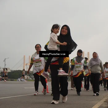 Runner Photo 7734223