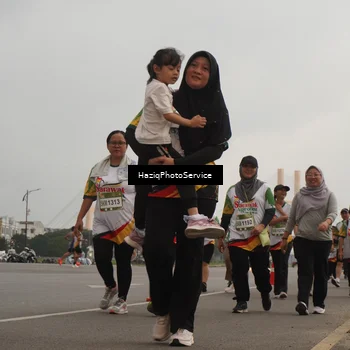 Runner Photo 7734230