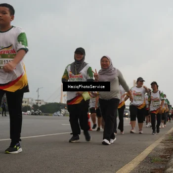 Runner Photo 7734245