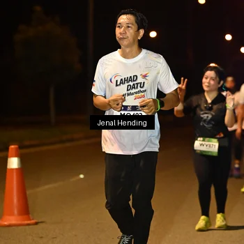 Runner Photo 7734247