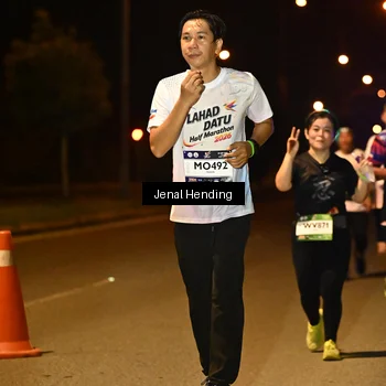 Runner Photo 7734250