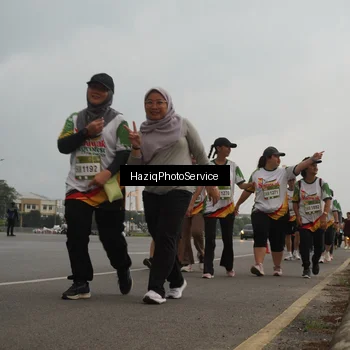 Runner Photo 7734259