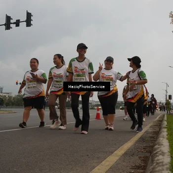 Runner Photo 7734312